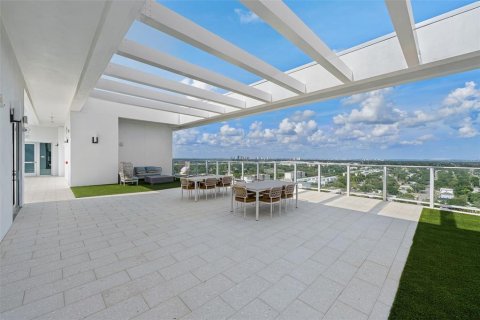 Купить кондоминиум в Тампа, Флорида 6 комнат, 223.99м2, № 2210837 - фото 30