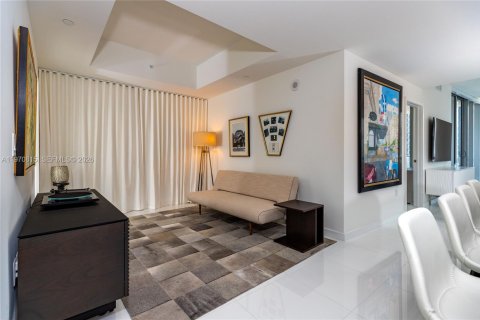 Condo in Miami, Florida, 3 bedrooms  № 2052912 - photo 8