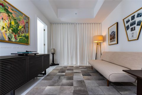 Condo in Miami, Florida, 3 bedrooms  № 2052912 - photo 9