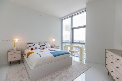 Condo in Miami, Florida, 3 bedrooms  № 2052912 - photo 22