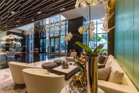 Condo in Miami, Florida, 3 bedrooms  № 2052912 - photo 28