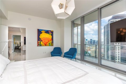 Condo in Miami, Florida, 3 bedrooms  № 2052912 - photo 13