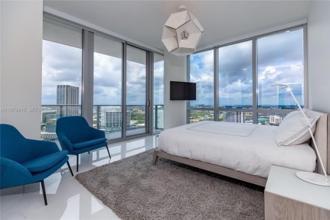 Condo in Miami, Florida, 3 bedrooms  № 2052912 - photo 12