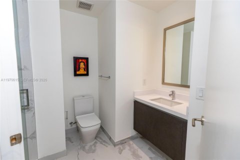 Condo in Miami, Florida, 3 bedrooms  № 2052912 - photo 24