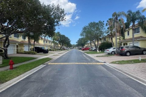 Купить таунхаус в Уэст-Палм-Бич, Флорида 2 спальни, 128.48м2, № 1957746 - фото 3