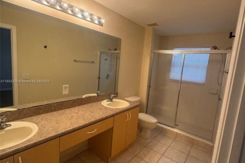 Купить таунхаус в Уэст-Палм-Бич, Флорида 2 спальни, 128.48м2, № 1957746 - фото 11