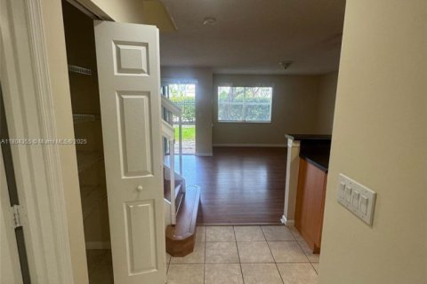 Купить таунхаус в Уэст-Палм-Бич, Флорида 2 спальни, 128.48м2, № 1957746 - фото 6