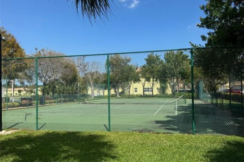 Купить таунхаус в Уэст-Палм-Бич, Флорида 2 спальни, 128.48м2, № 1957746 - фото 27