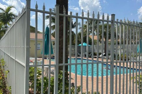 Купить таунхаус в Уэст-Палм-Бич, Флорида 2 спальни, 128.48м2, № 1957746 - фото 18