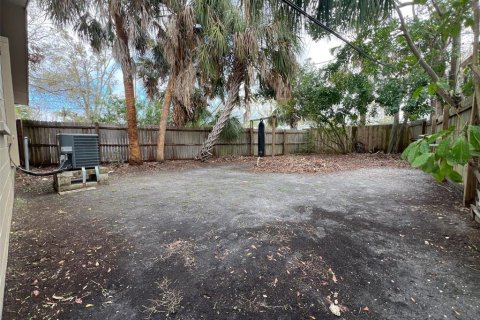 House in Saint Petersburg, Florida 3 bedrooms, 139.35 sq.m. № 1513988 - photo 21