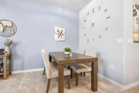 Touwnhouse à vendre à Kissimmee, Floride: 3 chambres, 141.95 m2 № 2380732 - photo 10