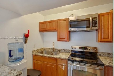 Condominio en venta en Miami Beach, Florida, 2 dormitorios, 120.77 m2 № 2050853 - foto 4