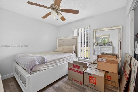 Casa en alquiler en Royal Palm Beach, Florida, 3 dormitorios, 168.34 m2 № 1953582 - foto 16