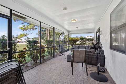 Casa en alquiler en Royal Palm Beach, Florida, 3 dormitorios, 168.34 m2 № 1953582 - foto 28
