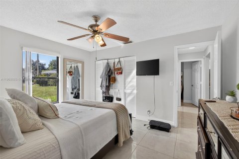 Casa en alquiler en Royal Palm Beach, Florida, 3 dormitorios, 168.34 m2 № 1953582 - foto 27