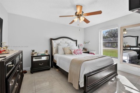 Casa en alquiler en Royal Palm Beach, Florida, 3 dormitorios, 168.34 m2 № 1953582 - foto 26