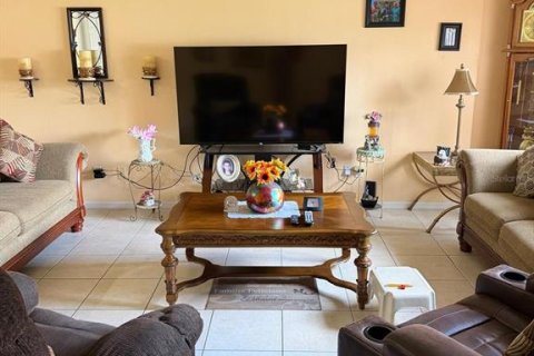 Casa en venta en Poinciana, Florida, 3 dormitorios, 133.31 m2 № 2386438 - foto 5