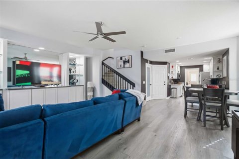 Adosado en venta en Sarasota, Florida, 3 dormitorios, 155.43 m2 № 2427350 - foto 6