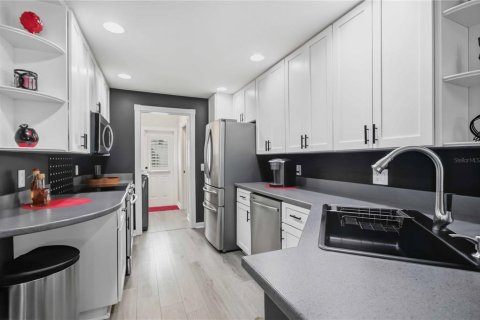 Adosado en venta en Sarasota, Florida, 3 dormitorios, 155.43 m2 № 2427350 - foto 14