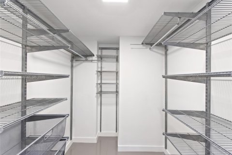 Copropriété à louer à Aventura, Floride: 1 chambre, 68.84 m2 № 2340950 - photo 16