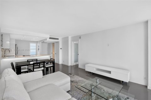 Copropriété à louer à Aventura, Floride: 1 chambre, 68.84 m2 № 2340950 - photo 8