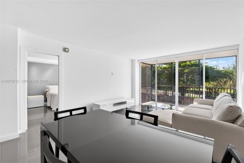 Copropriété à louer à Aventura, Floride: 1 chambre, 68.84 m2 № 2340950 - photo 11