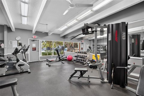 Copropriété à louer à Aventura, Floride: 1 chambre, 68.84 m2 № 2340950 - photo 22
