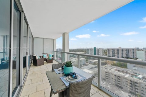 Copropriété à louer à Miami Beach, Floride: 2 chambres, 96.15 m2 № 2042755 - photo 13