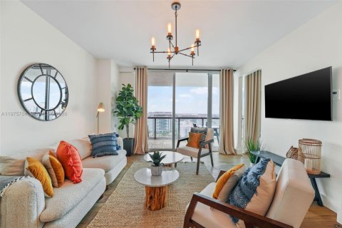 Condo in Miami Beach, Florida, 2 bedrooms  № 2042755