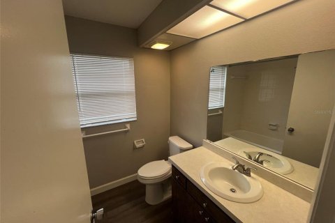 Villa ou maison à louer à Sarasota, Floride: 3 chambres, 123.75 m2 № 2381184 - photo 19