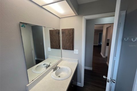 Villa ou maison à louer à Sarasota, Floride: 3 chambres, 123.75 m2 № 2381184 - photo 22