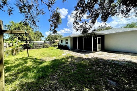 Villa ou maison à louer à Sarasota, Floride: 3 chambres, 123.75 m2 № 2381184 - photo 29