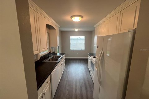 Villa ou maison à louer à Sarasota, Floride: 3 chambres, 123.75 m2 № 2381184 - photo 6