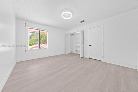 Villa ou maison à vendre à Fort Lauderdale, Floride: 4 chambres, 310.48 m2 № 2146423 - photo 27