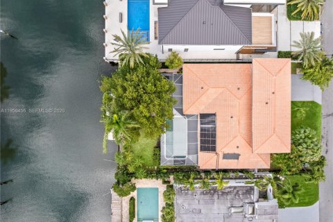 Villa ou maison à vendre à Fort Lauderdale, Floride: 4 chambres, 310.48 m2 № 2146423 - photo 4