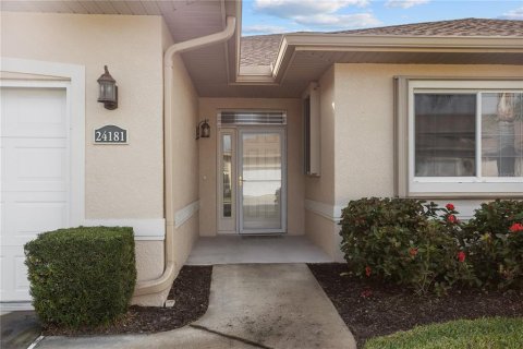 House in Punta Gorda, Florida 2 bedrooms, 136.85 sq.m. № 1732247 - photo 2