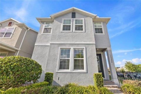 House in Winter Garden, Florida 4 bedrooms, 226.77 sq.m. № 1684779 - photo 1