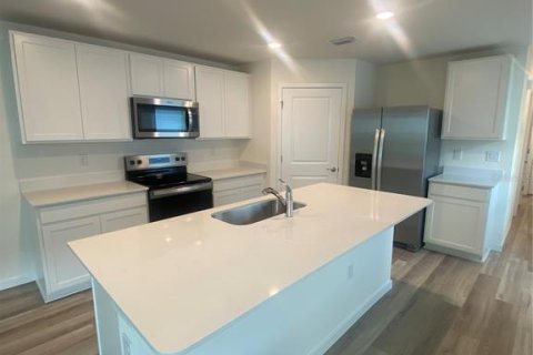Casa en alquiler en Brooksville, Florida, 4 dormitorios, 154.68 m2 № 2303121 - foto 4