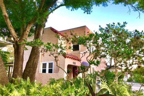 House in Bradenton, Florida 3 bedrooms, 160.07 sq.m. № 1586038 - photo 1