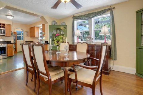 House in Bradenton, Florida 3 bedrooms, 160.07 sq.m. № 1586038 - photo 17