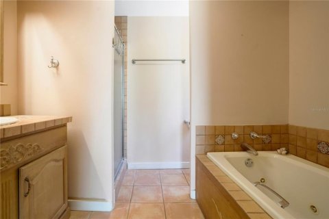 House in Bradenton, Florida 3 bedrooms, 160.07 sq.m. № 1586038 - photo 28