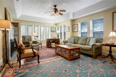 House in Bradenton, Florida 3 bedrooms, 160.07 sq.m. № 1586038 - photo 14