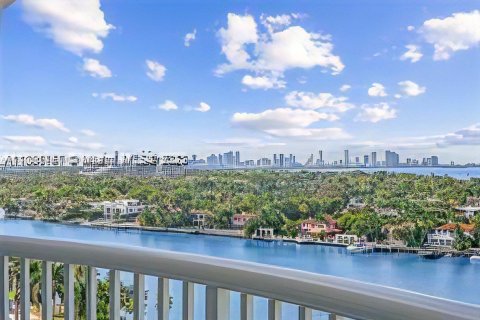 Снять в аренду кондоминиум в Майами-Бич, Флорида 1 спальня, 52.95м2, № 1962889 - фото 24