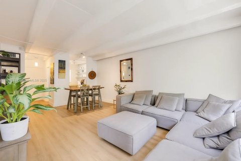 Copropriété à louer à Miami Beach, Floride: 1 chambre, 60.76 m2 № 1981847 - photo 1