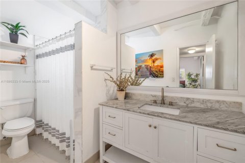 Copropriété à louer à Miami Beach, Floride: 1 chambre, 60.76 m2 № 1981847 - photo 11