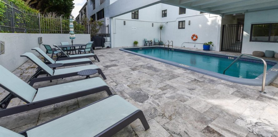 Condo à Delray Beach, Floride, 2 chambres  № 1151855