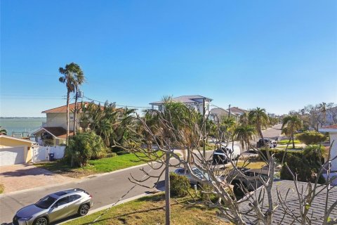 Terreno en venta en Madeira Beach, Florida № 1570271 - foto 10