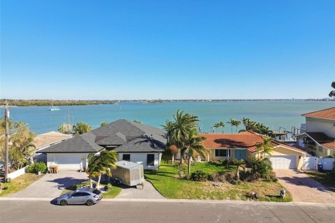 Terreno en venta en Madeira Beach, Florida № 1570271 - foto 21