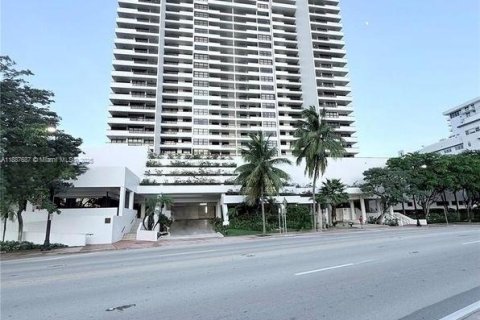 Copropriété à vendre à Miami Beach, Floride: 2 chambres, 93.37 m2 № 1945021 - photo 1