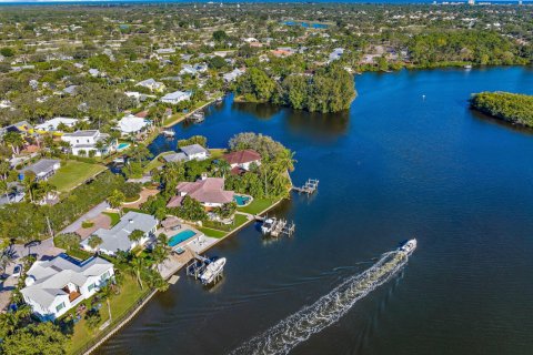 Casa en alquiler en Jupiter, Florida, 4 dormitorios, 175.4 m2 № 1208045 - foto 1